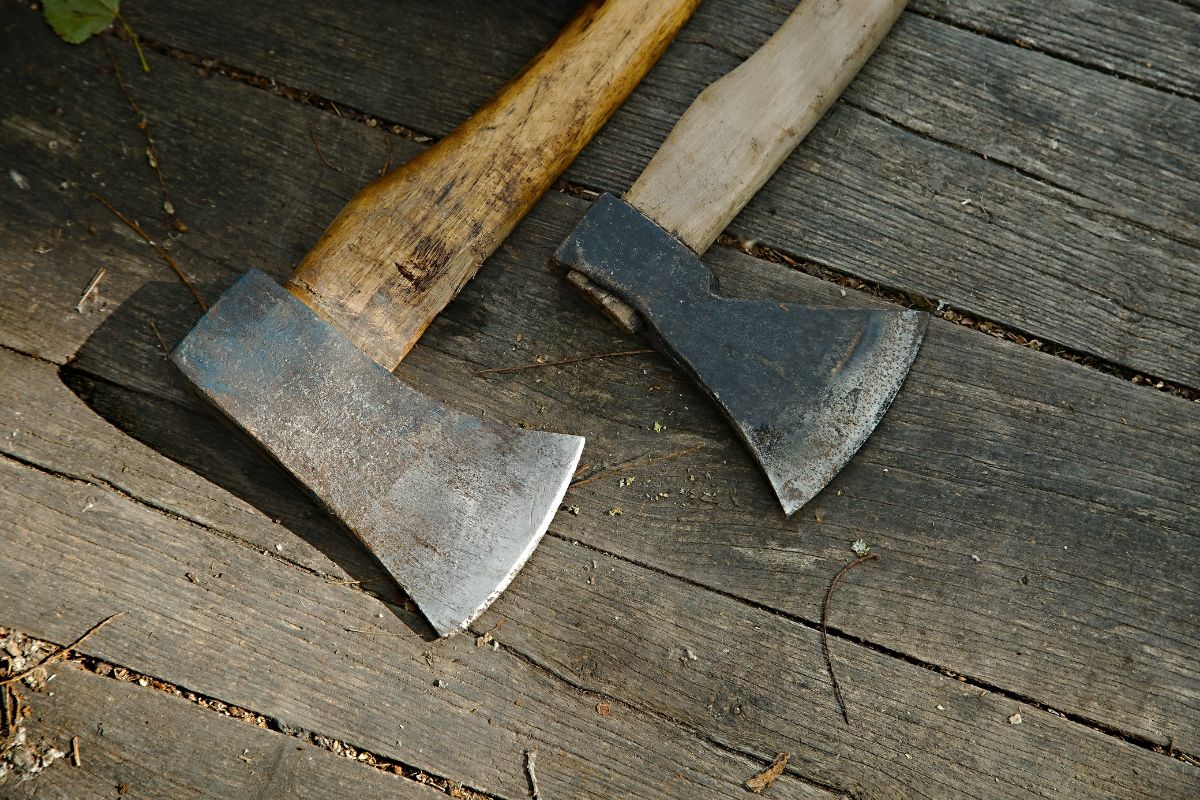How To Replace An Axe Handle 